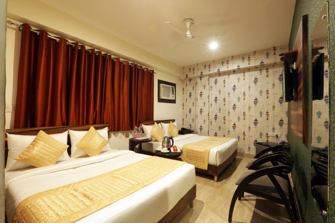 Hotel Classic นิวเดลี ภายนอก รูปภาพ
