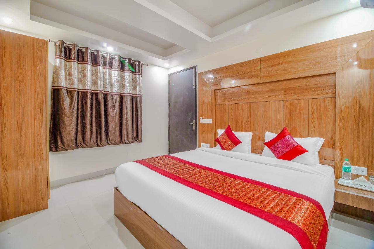 Hotel Classic นิวเดลี ภายนอก รูปภาพ