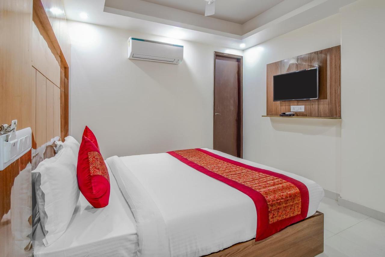 Hotel Classic นิวเดลี ภายนอก รูปภาพ